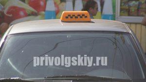 В Саратове совершено разбойное нападение на таксиста,водителя ударили ножом в шею