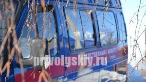 В квартире многоэтажного дома города Энгельса  обнаружили тело забитой насмерть женщины