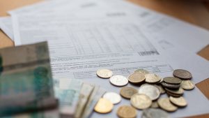 Почти четверти саратовских семей не хватает денег на оплату ЖКУ