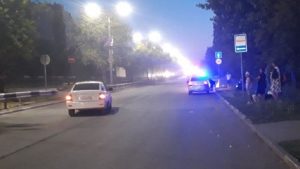 В Ленинском районе Саратова "Приора" сбила коляску с ребенком