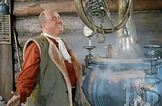 Правительство России ужесточит наказание за продажу нелегального алкоголя
