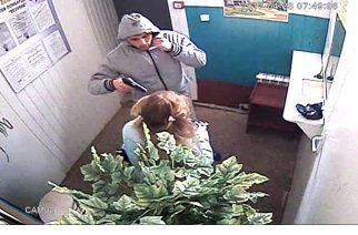 В Энгельсе совершен вооруженный налет на ломбард