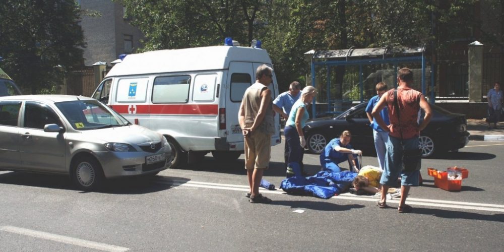 26-летний водитель сбил на пешеходном переходе пожилых супругов