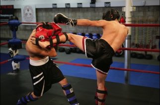 Энгельсский спортсмен одержал победу во Всероссийском турнире по кикбоксингу
