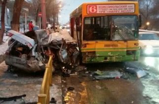В Саратове произошло смертельное ДТП с участием маршрутного автобуса