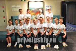 5декабря 2017года в Санкт-Петербурге состоялась церемония награждения ежегодной премии в области детского и молодёжного творчества«ARTIS-2017» присуждаемая талантливым детям и подросткам за выдающиеся достижения в различных видах искусства. Претендентами на соискание премии стал «Народный самодеятельный коллектив» хореографический ансамбль «Премьер-театр «Амелия» МБУ «ДК «Покровский» г.Энгельс . Коллектив был приглашён в Санкт-Петербург по результатам XIII Международного фестиваля-конкурса детского и юношеского творчества «Казанские узоры» в городе Казань, где был награждён дипломом Лауреата I cтепени. В конкурсных смотрах премии «ARTIS-2017» приняло более 1500 участников из 80 городов России и стран СНГ, желающих показать свои таланты авторитетному жюри. По результатам конкурса «ARTIS-2017» «Народный самодеятельный коллектив» хореографический ансамбль «Премьер-театр «Амелия» стал обладателем Диплома Номинанта конкурса в номинации «Лучший танцевальный коллектив сезона 2016-2017». Участие в таком грандиозном мероприятии - это огромный стимул для творческого развития. Желаем коллективу новых творческих побед!