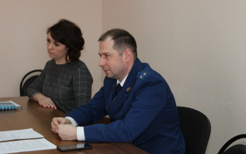 В прокуратуре Энгельса состоялось заседание по вопросам защиты прав предпринимателей