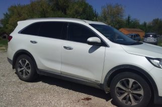 Под Саратовом легковой автомобиль насмерть задавил 2-летнюю девочку