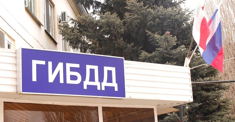 В аварии под Саратовом погибли женщина и ребенок. Четверо в больнице