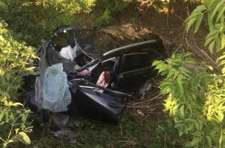 Под Саратовом в аварии погибли женщина и двое детей