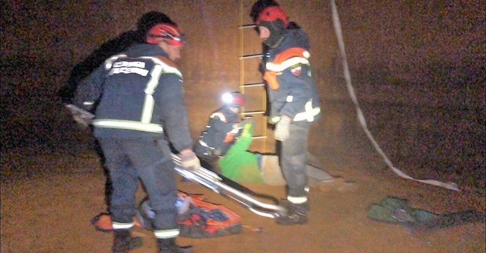 В Саратове во время квеста молодой человек упал с 15-метровой высоты
