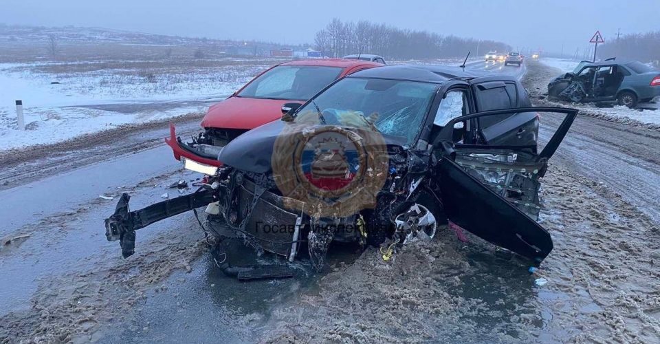 В Гагаринском районе произошло массовое ДТП, двое погибших