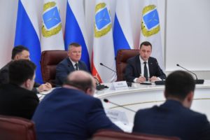  Роман Бусаргин провел постоянно действующее совещание с зампредами и министрами Правительства