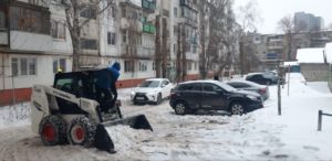 В Энгельсе продолжается проверка содержания дворовых территорий