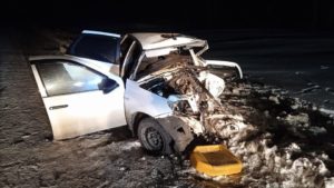 В Лысогорском районе в лобовом столкновении машин погибли шесть человек