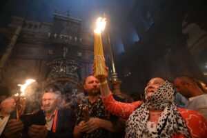Пасха. В Саратов, к Великой пасхальной вечерне, будет доставлен Благодатный огонь из Иерусалима