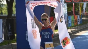 Александра Разаренова, участница трех Олимпиад, стала чемпионкой России по триатлону