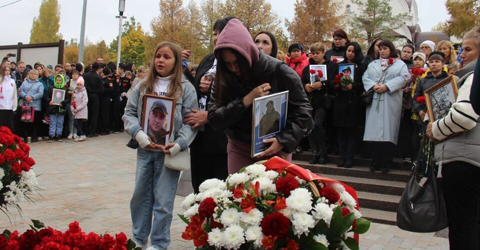 СВО. В Саратове в парке Победы увековечили еще 207 имен погибших военнослужащих