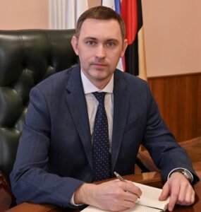 "Последний звонок." Поздравление Главы Энгельсского района Максима Леонова