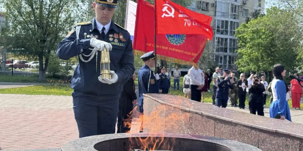 В День Великой Победы в Энгельсе состоялись памятные митинги
