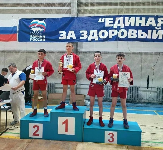 Энгельситы заняли 11 призовых мест на  открытом первенстве района по самбо
