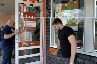 В Энгельсе проверили доступность объектов соцсферы для инвалидов и маломобильных граждан