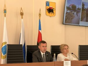 Глава ЭМР Максим Леонов провёл заседание штаба по благоустройству