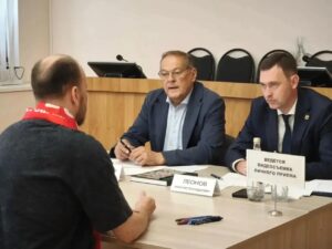 Глава ЭМР Максим Леонов провёл приём участников СВО и членов их семей