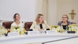 Президент присвоил звание "Мать-героиня" Марине Герасимовой из Новоузенского района